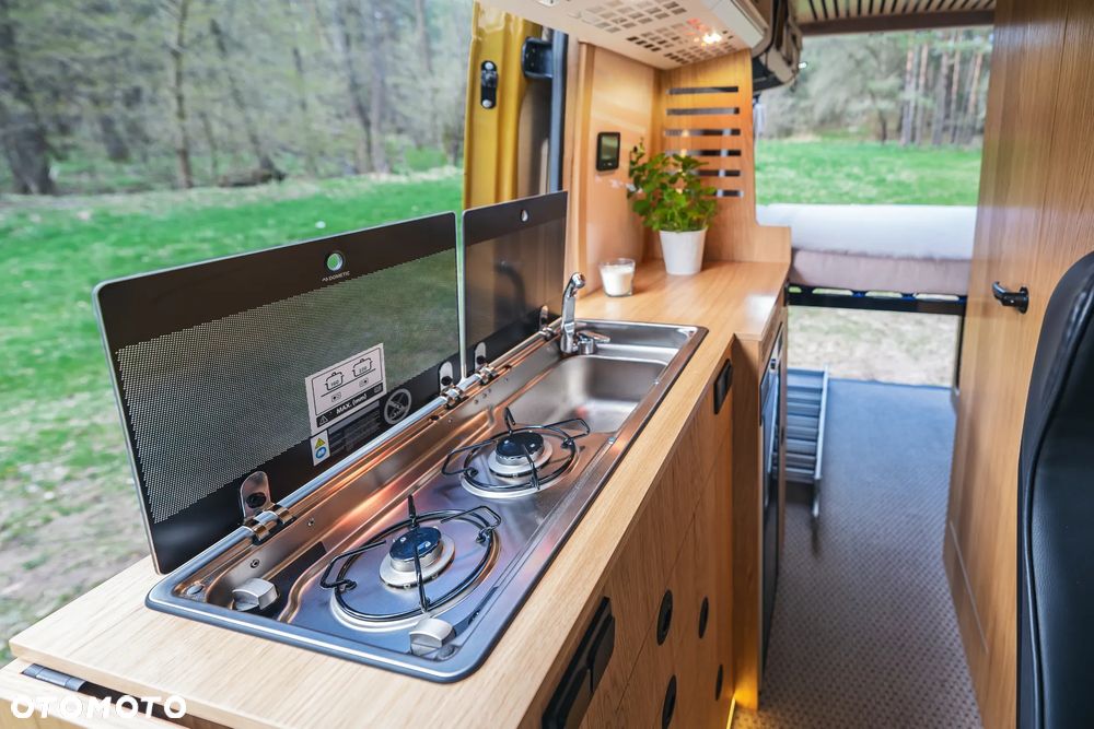 Mercedes-Benz Sprinter - 7