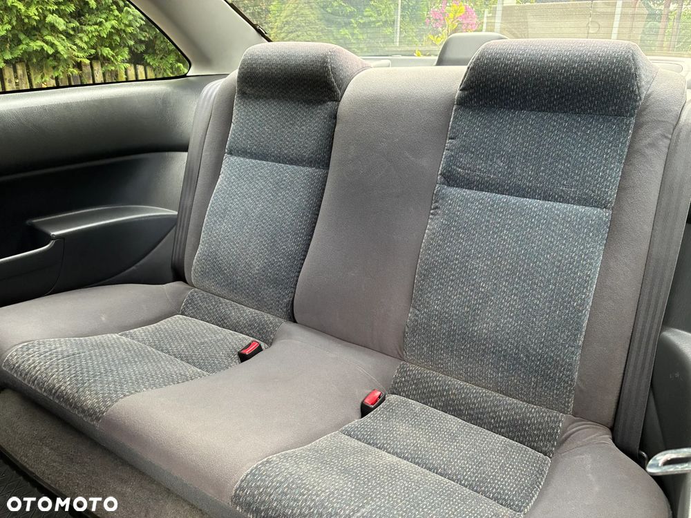 Honda Civic 1.8i VTI - 10