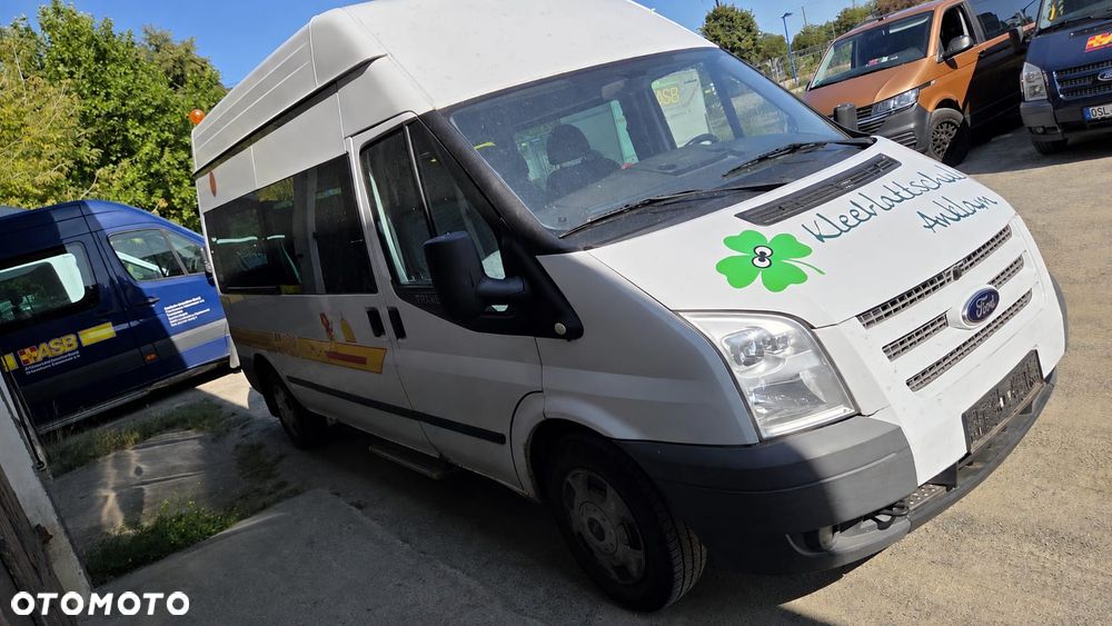 Ford Transit - 1