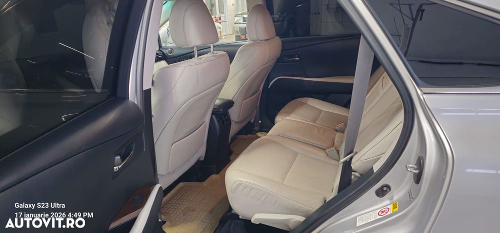 Lexus Seria RX - 20