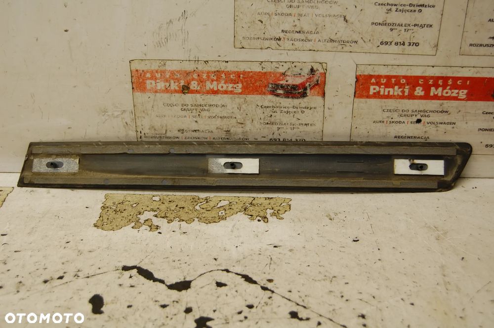 LISTWA BŁOTNIKA LEWY PRAWY TYŁ 8P3853983B 8P3853984 AUDI A3 8P 3D LZ9Y/ LY3J/ LY9B/ LY7W 8P3853983C - 7