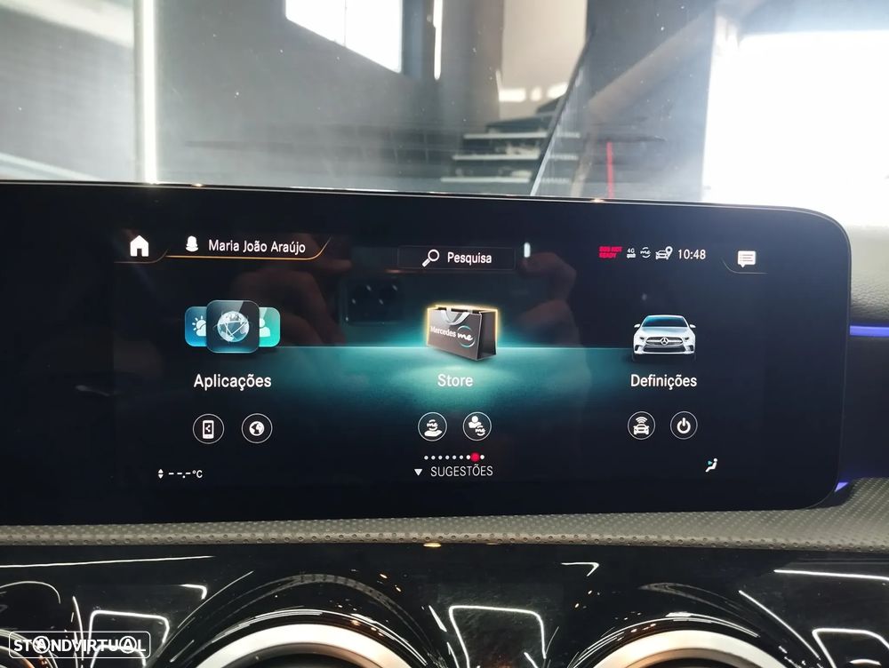 Mercedes-Benz A 250 Limousine e AMG Line - 34