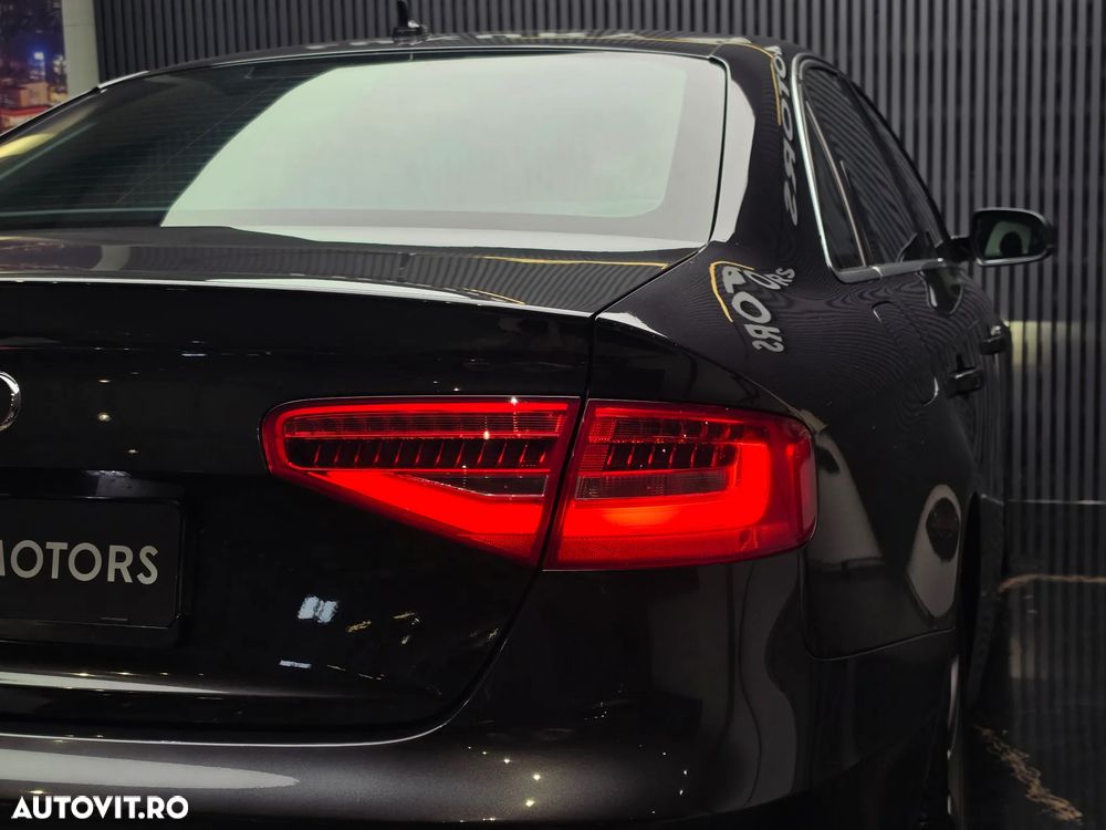 Audi A4 Limuzina 2.0 TDI DPF clean multitronic S line Sportpaket - 15