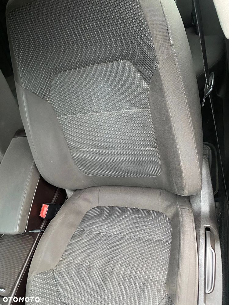 Volkswagen Passat 2.0 TDI Comfortline - 26