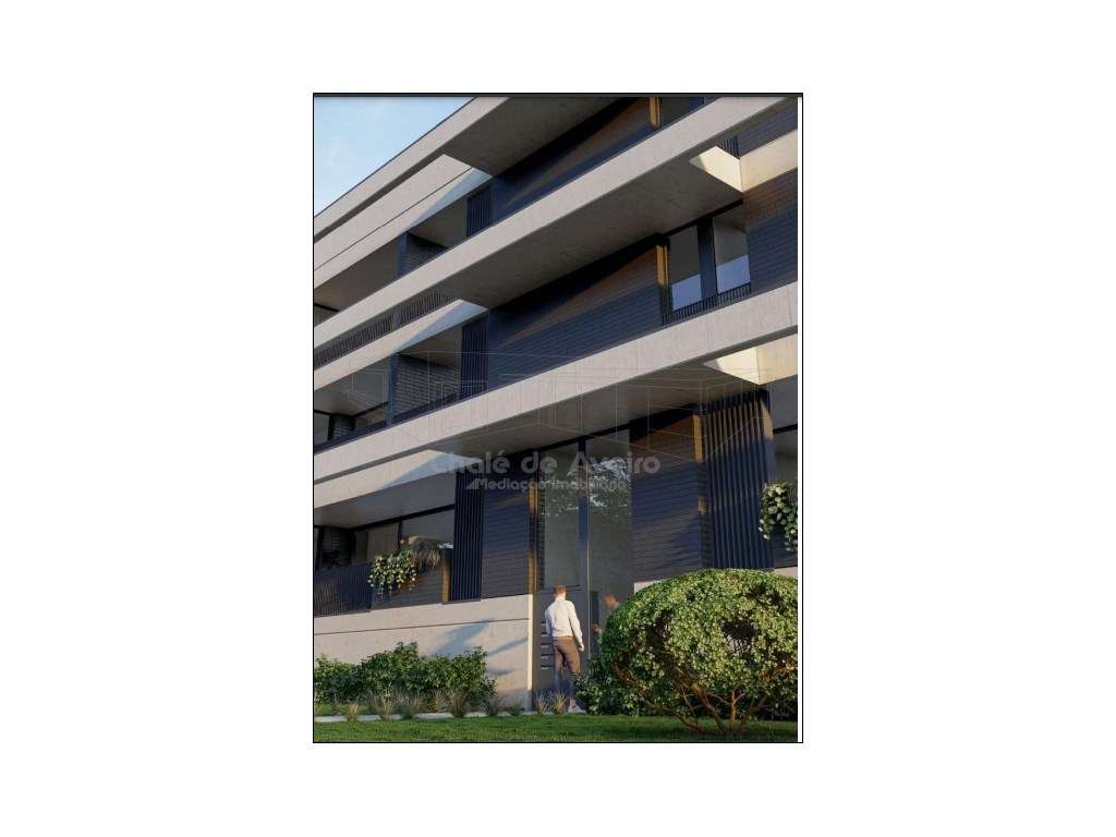 Apartamento T3 Duplex (lugar de garagem e arrumo) - PRAIA A VAGUEIRA - Grande imagem: 2/6