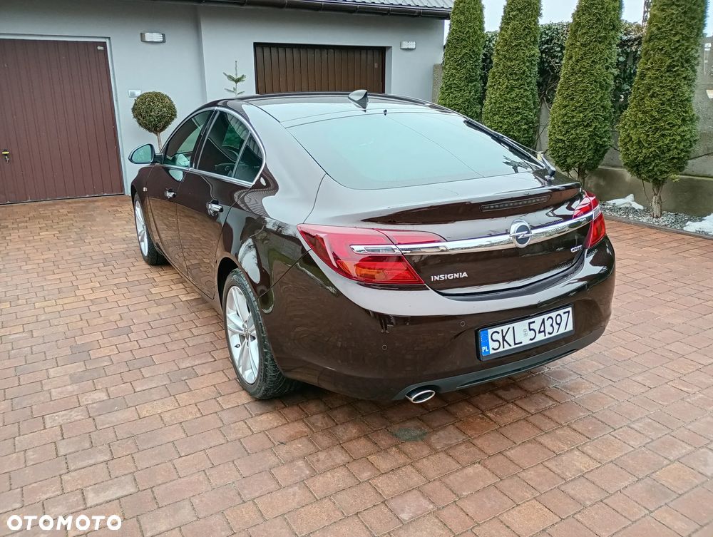 Opel Insignia - 10