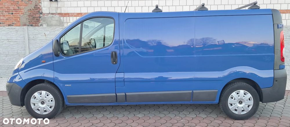 Opel Vivaro 2.5 CDTi L2H1 - 7