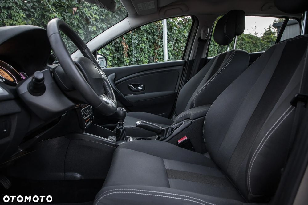 Renault Megane TCe 180 Dynamique - 15