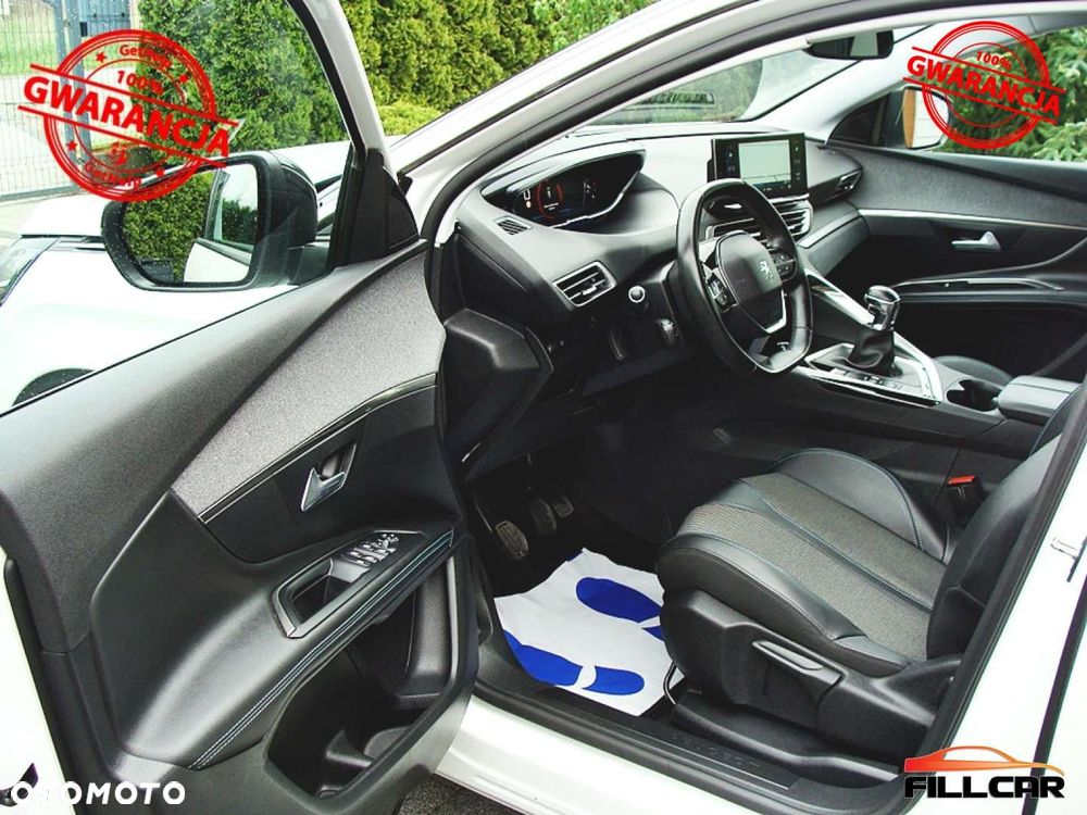 Peugeot 3008 1.5 BlueHDi Allure S&S - 18