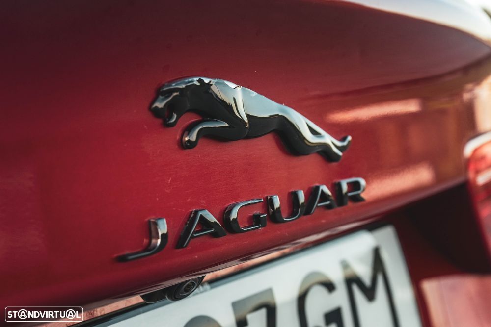 Jaguar XE 2.0 D R-Sport Aut. - 38