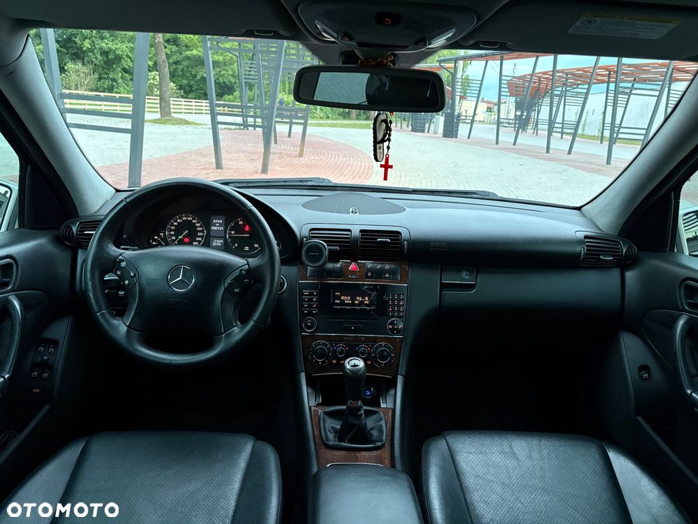 Mercedes-Benz Klasa C 200 CDI Avantgarde - 36