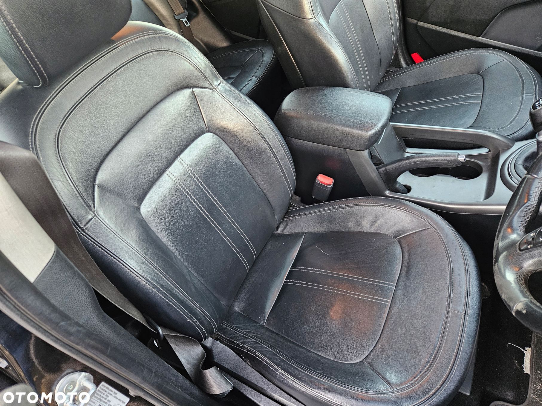 Kia sportage III fotele skóra stan bdb UK - 1