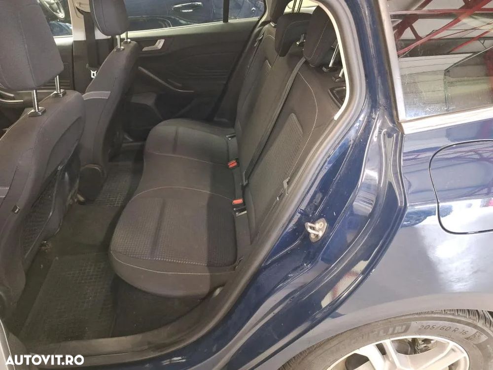 Ford Focus 1.0 EcoBoost MHEV Connected - 3