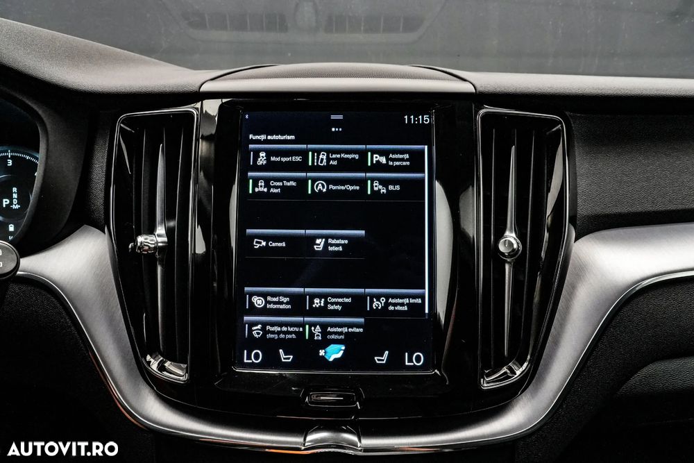 Volvo XC 60 B4 MHEV Momentum - 22