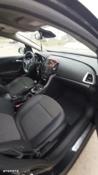 Opel Astra IV 1.4 T Cosmo - 1