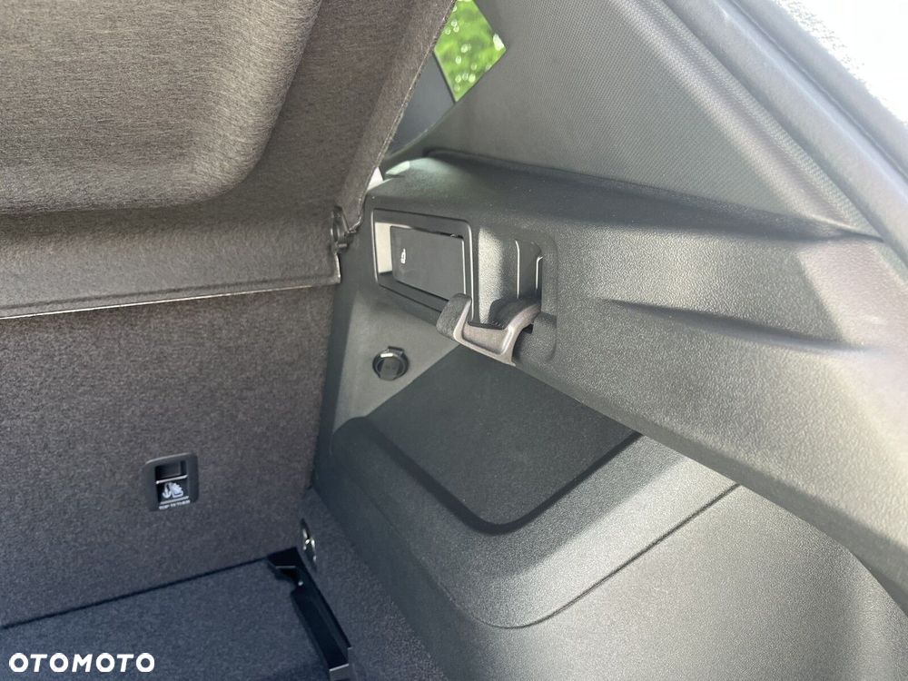 Volkswagen Tiguan - 24