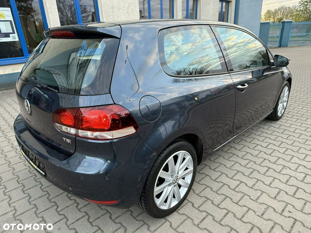 Volkswagen Golf - 4
