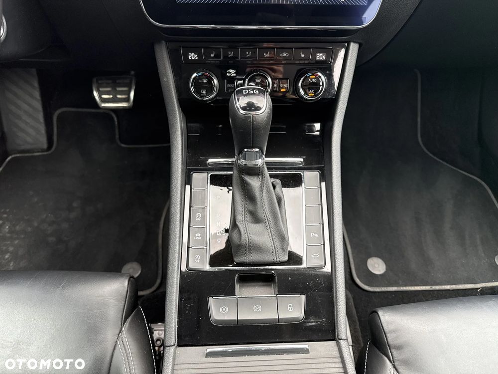 Skoda Superb 2.0 TSI L&K DSG - 25