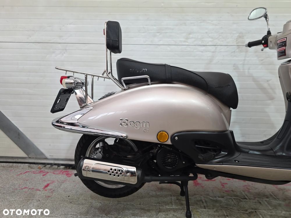 AGM Retro 50 - 16