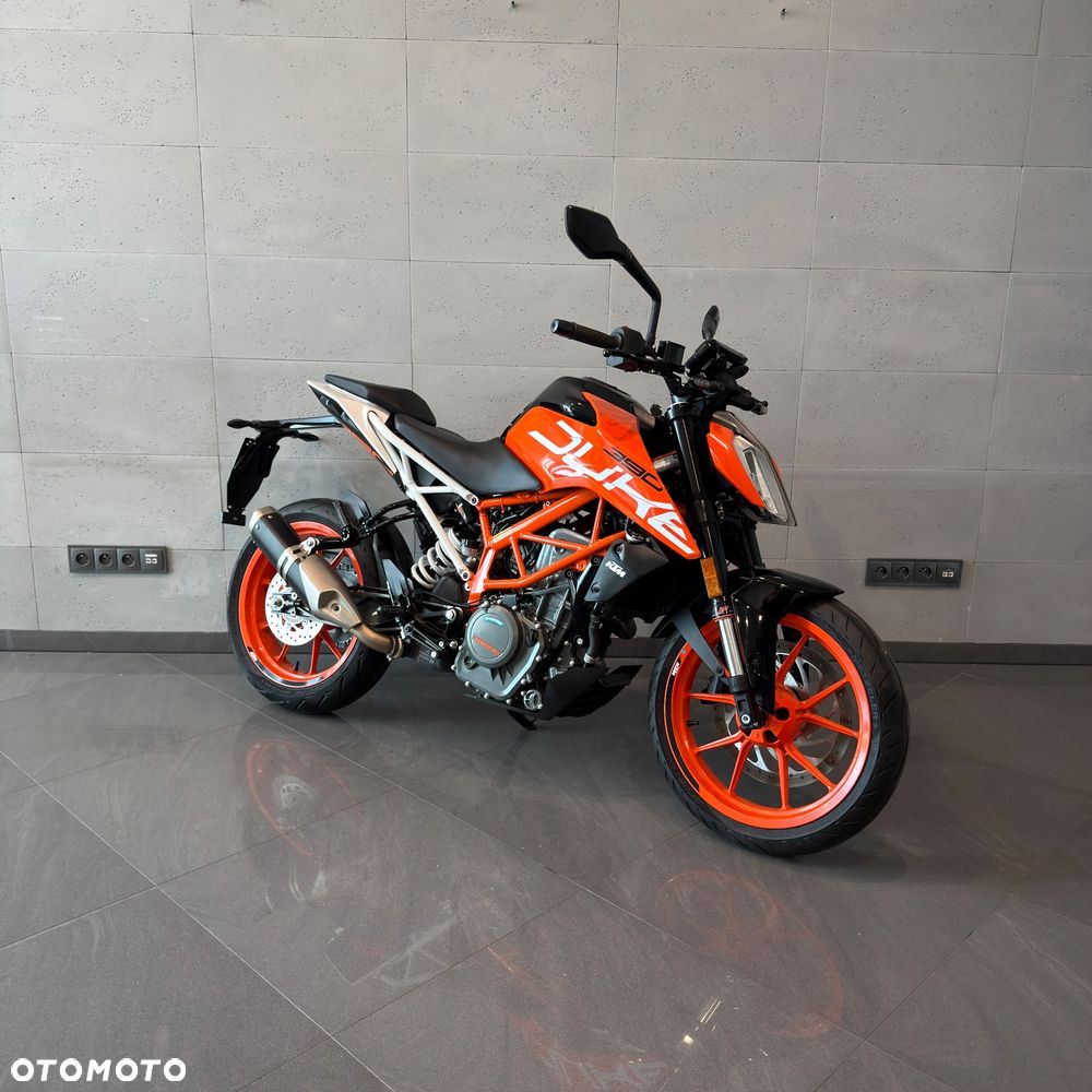 KTM Duke 390 - 1