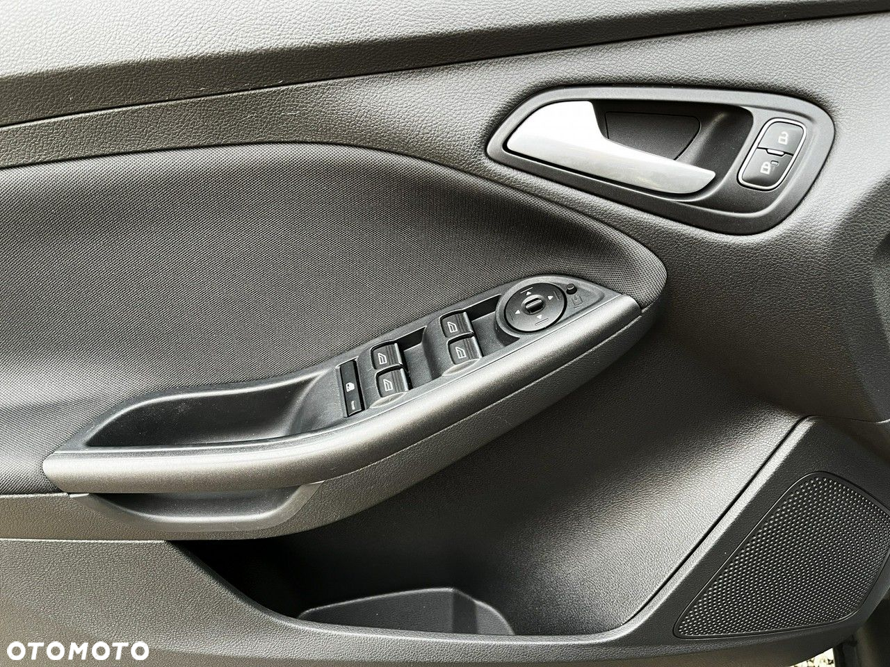 Ford Focus - 28