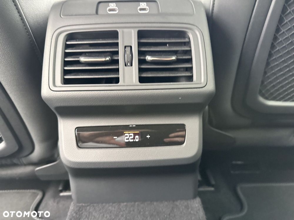 Audi Q5 Sportback - 15