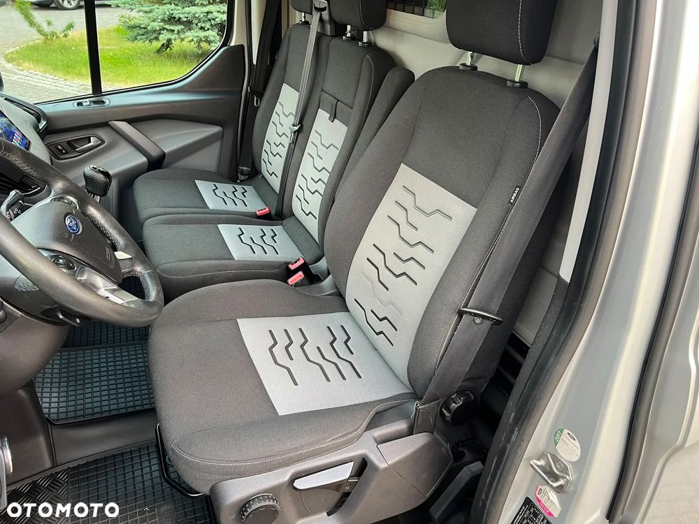 Ford Transit Custom - 13
