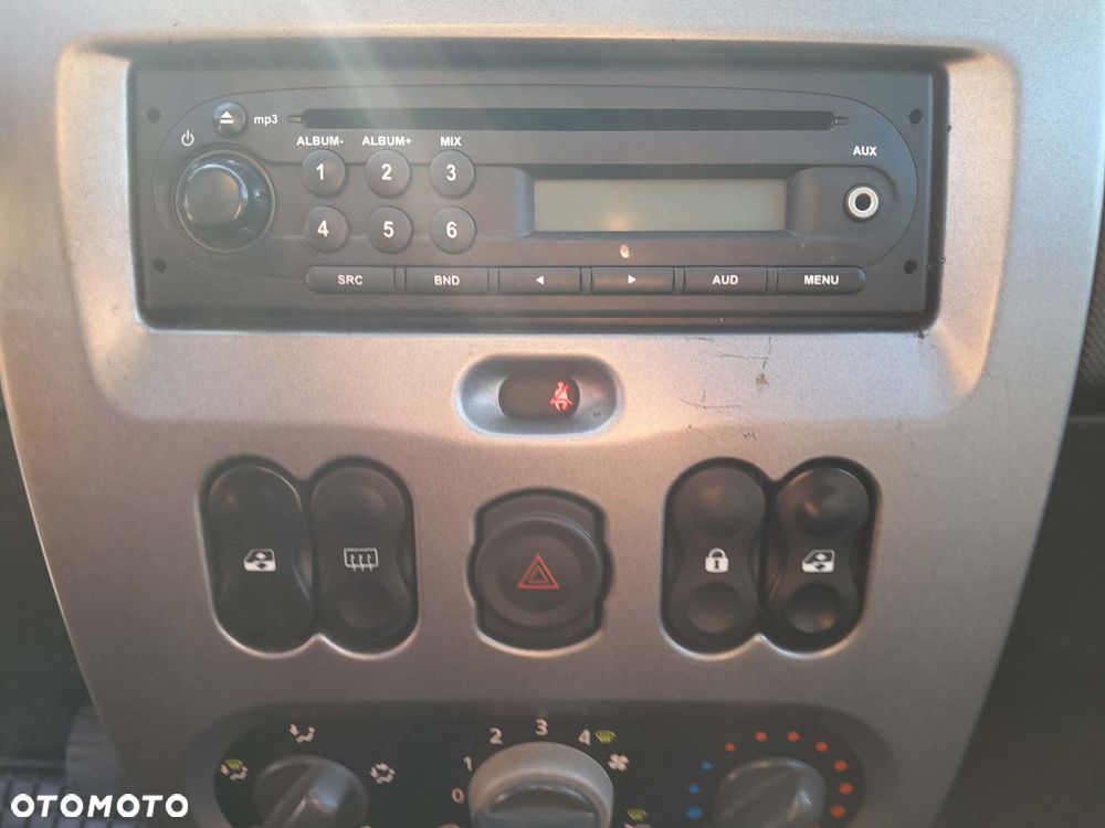 Dacia Duster 1.5 dCi Ambiance - 26