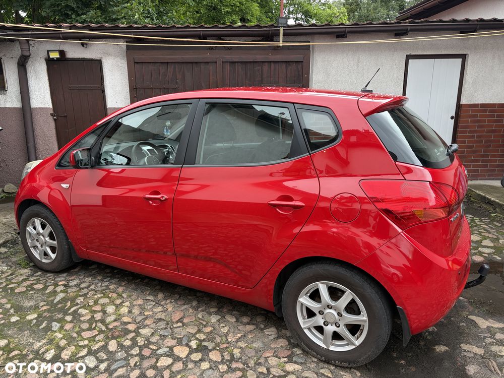 Kia Venga 1.4 CRDi M - 2