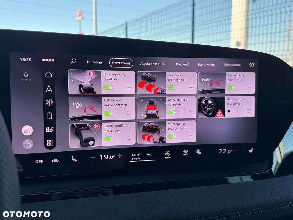 Audi Q6 e-tron - 23