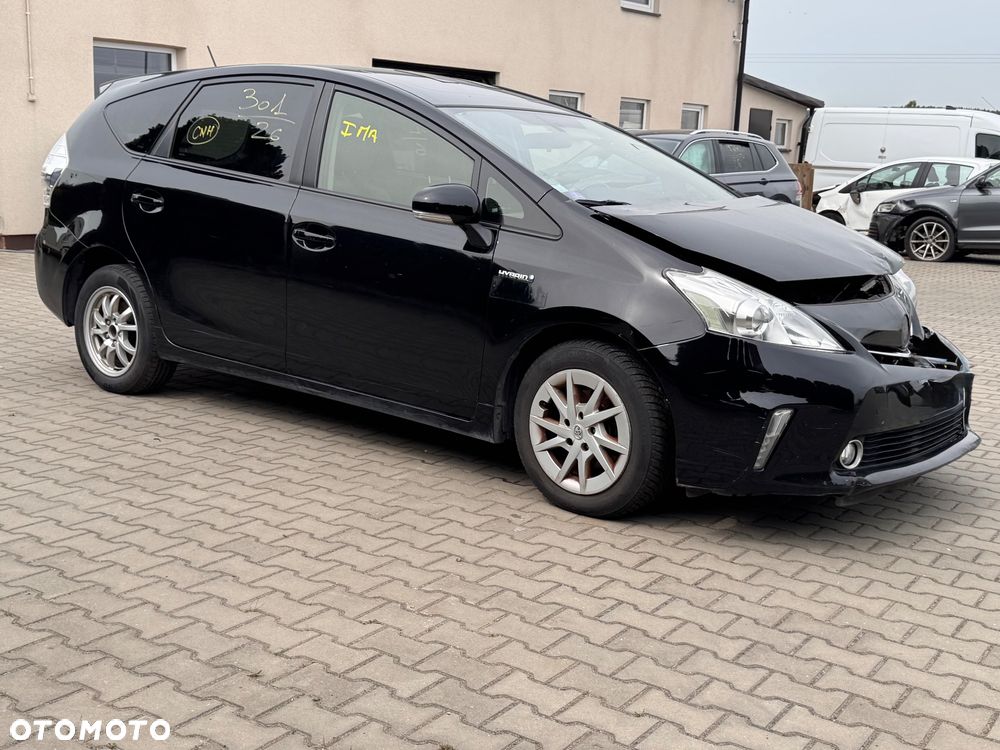 Toyota Prius+ (Hybrid) - 2