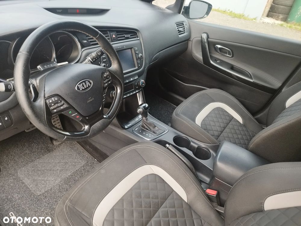 Kia Ceed SW 1.6 CRDi DCT GT Line - 32