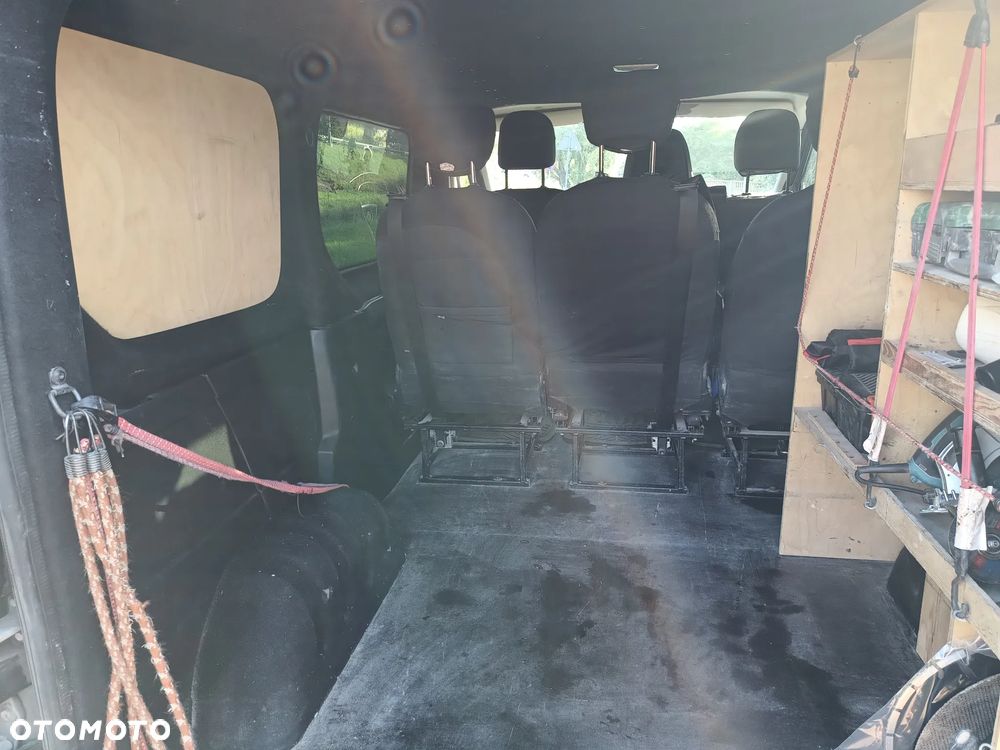 Renault Trafic - 10