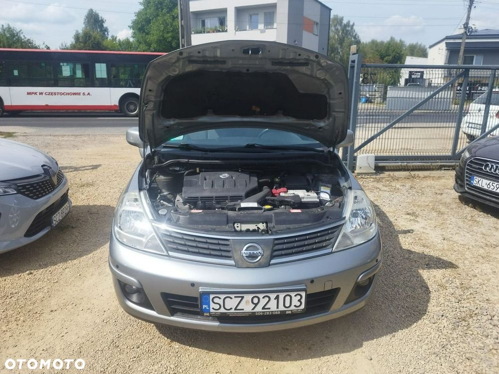 Nissan Tiida - 17