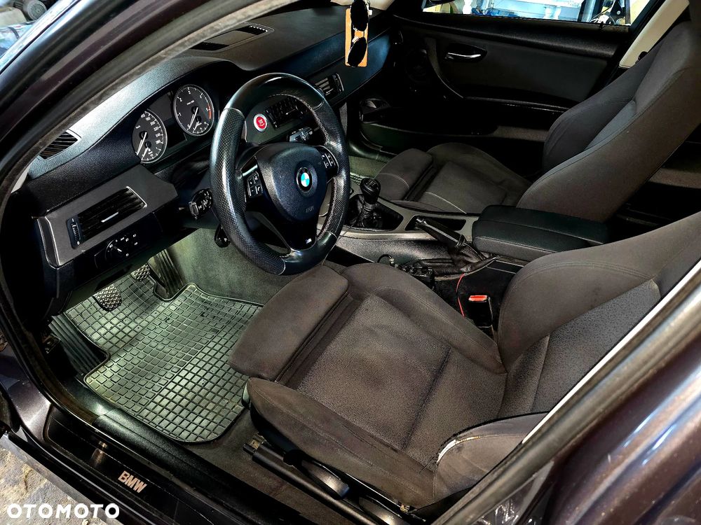 BMW Seria 3 320d - 18