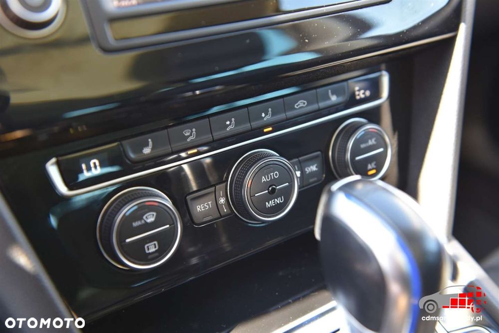 Volkswagen Passat - 26