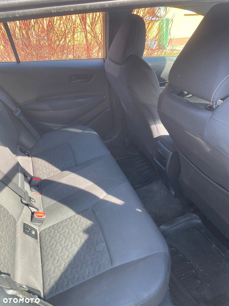 Toyota Corolla 1.8 Hybrid Club - 6