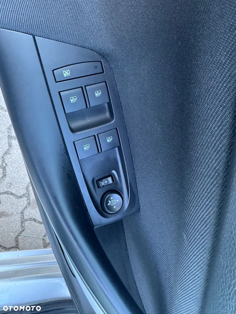 Opel Astra 1.2 T Edition S&S - 16