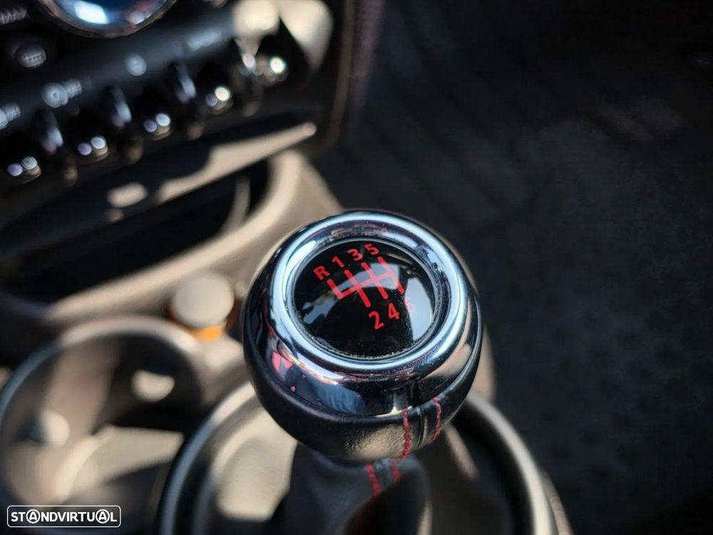 MINI Paceman Cooper D - 17