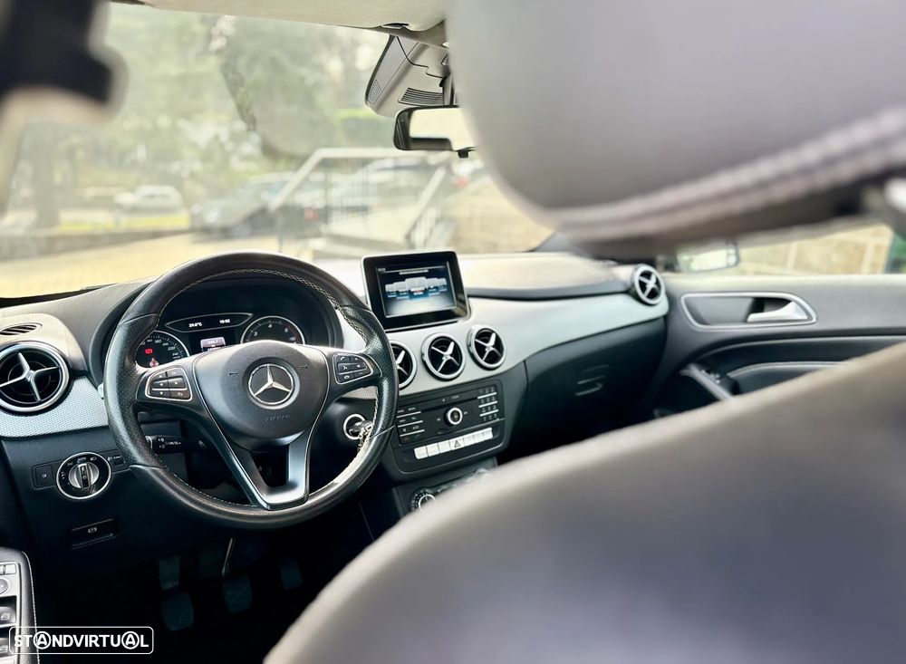 Mercedes-Benz B 180 d Style - 18
