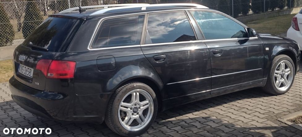 Audi A4 Avant 2.0 TDI - 11