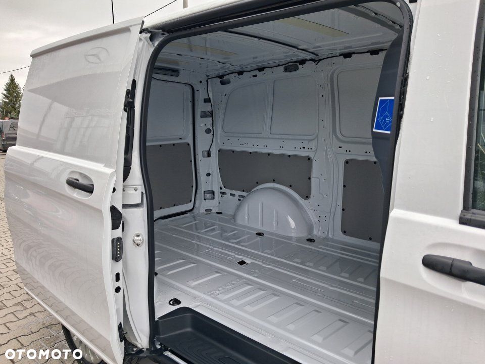 Mercedes-Benz Vito - 11
