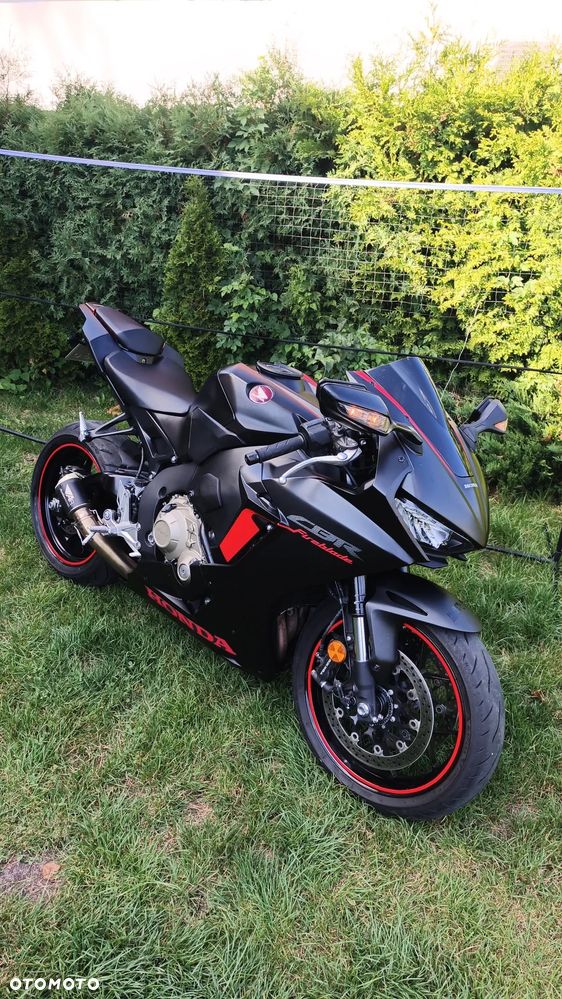 Honda CBR - 7