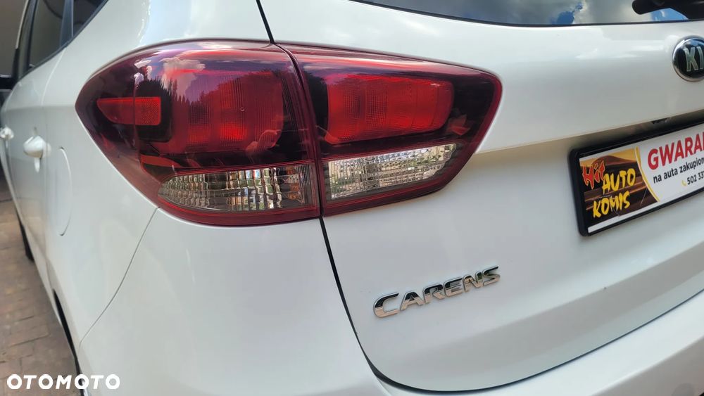 Kia Carens 1.7 CRDi 141 Dream Team Edition - 11