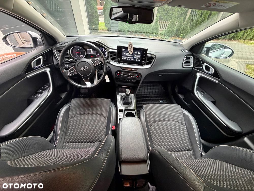 Kia Ceed 1.6 CRDi L Business Line - 27