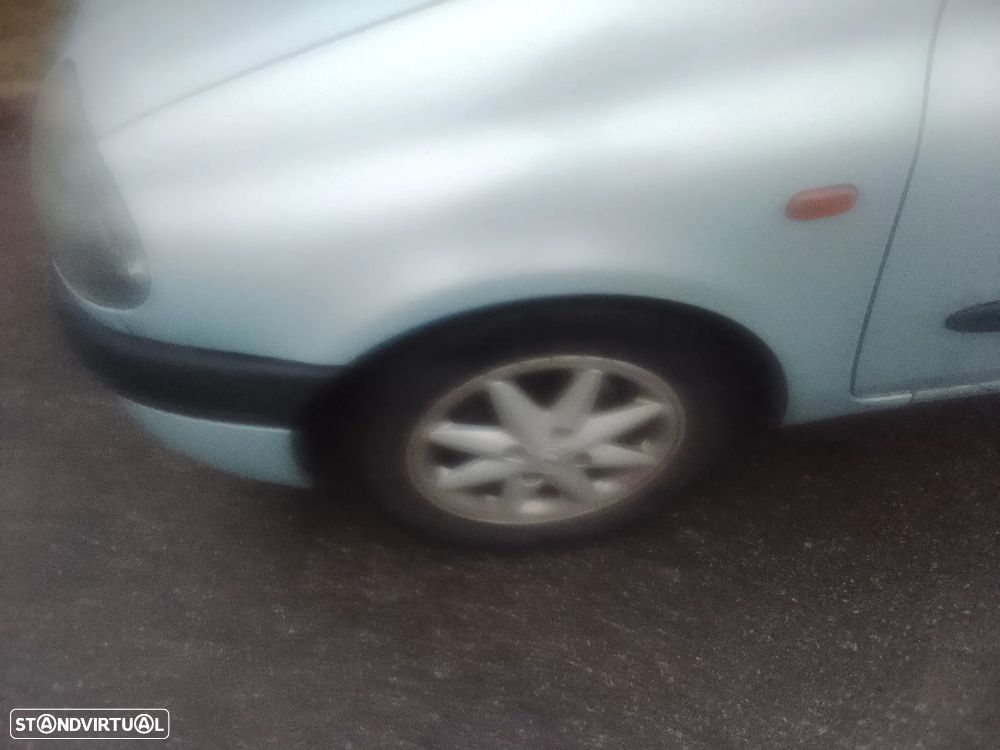 Renault Clio 1.9 D RN - 2