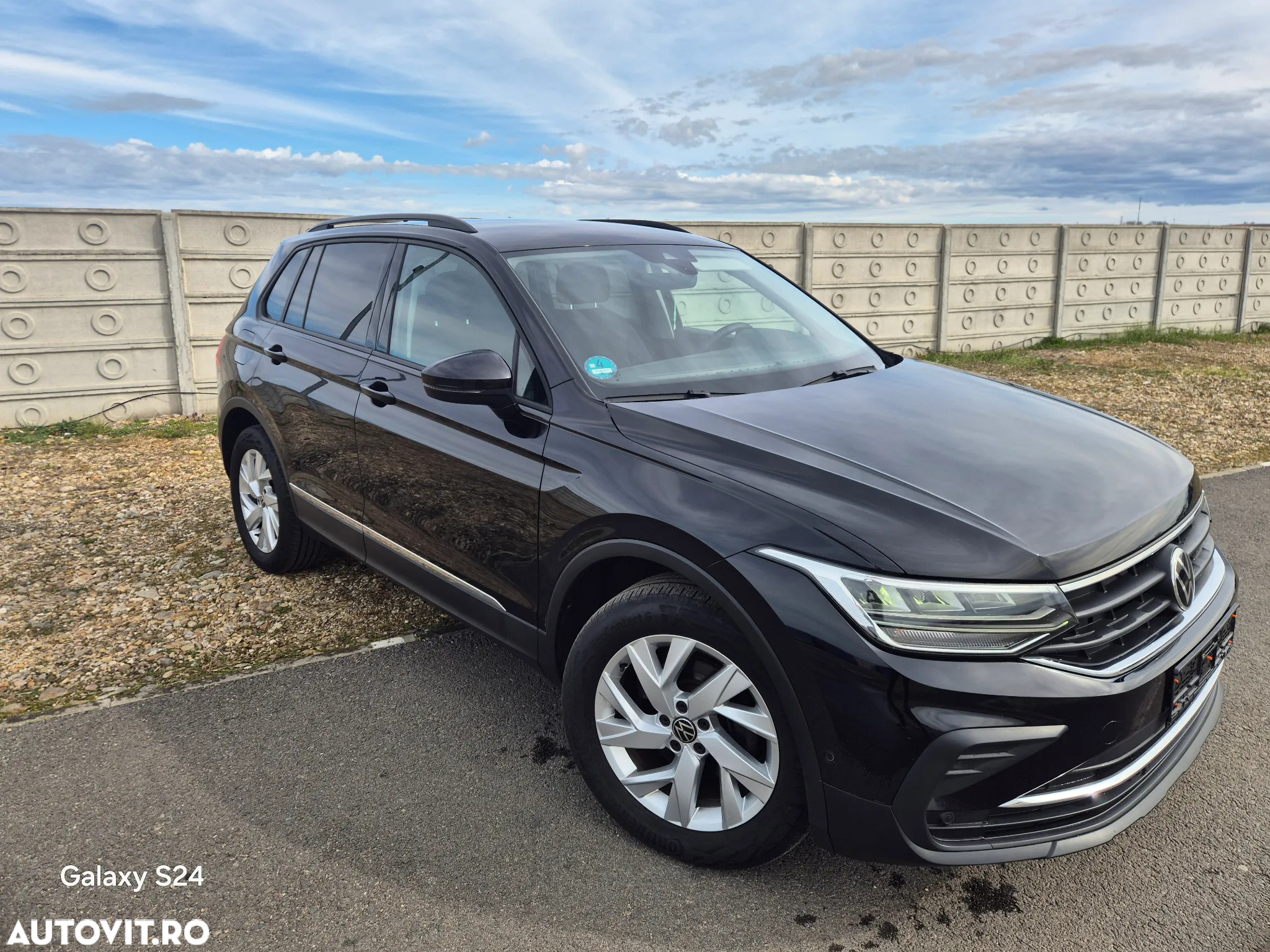 Volkswagen Tiguan 2.0 TDI SCR 4MOTION DSG Life - 40
