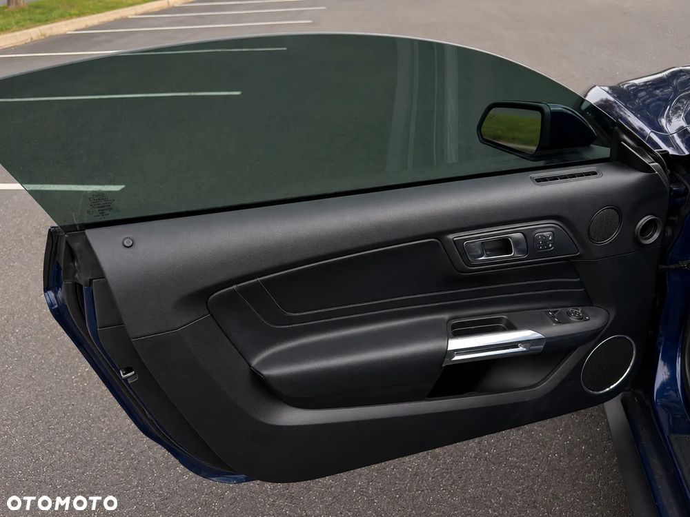 Ford Mustang - 13