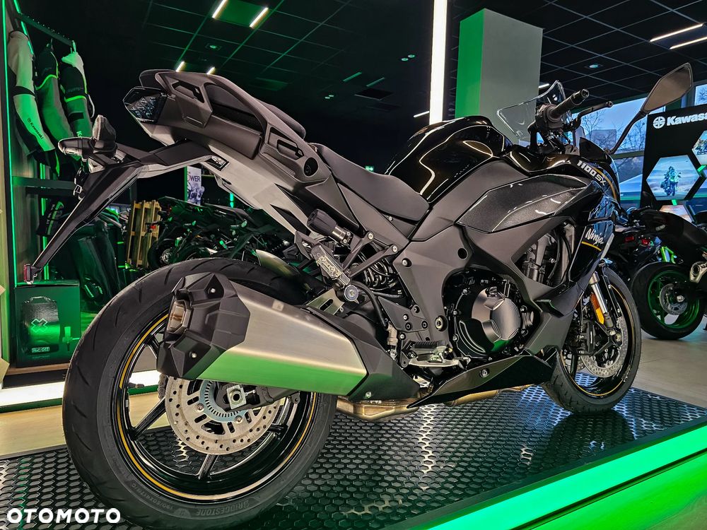 Kawasaki Ninja 1000 SX - 10
