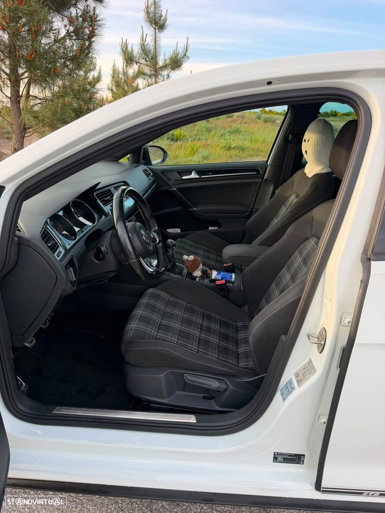 VW Golf GTD BlueMotion - 4